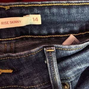 Women’s Size 14 - Mid-rise Skinny fit Levi Blue Jeans